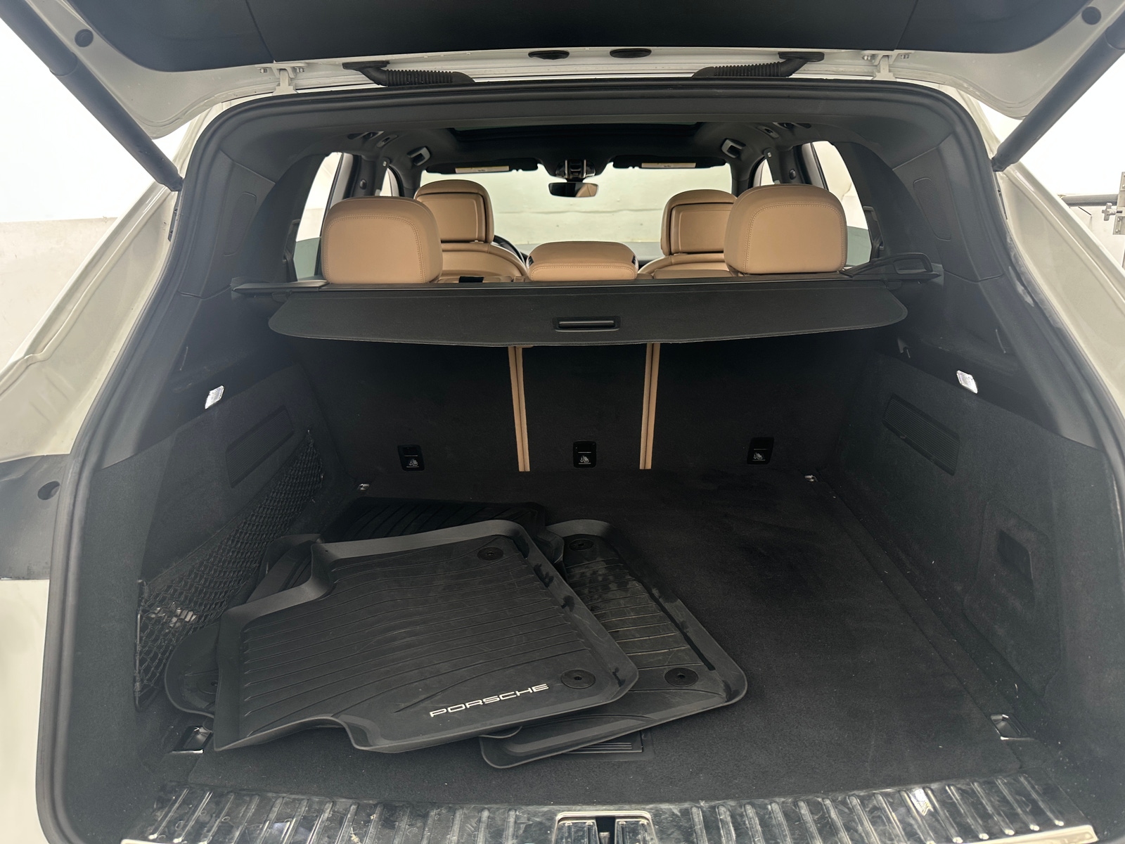 Thumbnail: 2021 Porsche Cayenne - 6