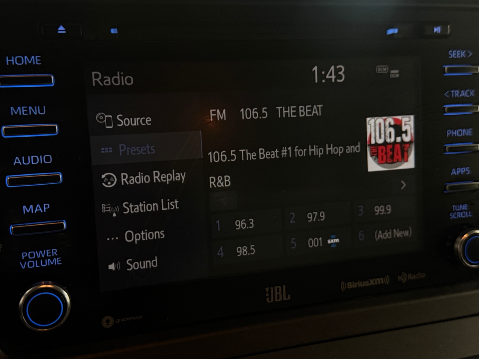 Thumbnail: 2019 Toyota Sienna - 3