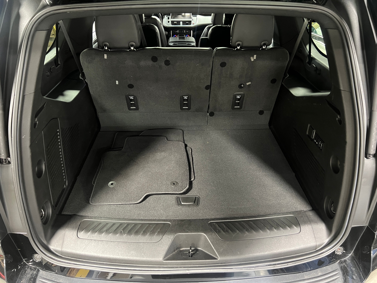 Thumbnail: 2022 Chevrolet Suburban - 6