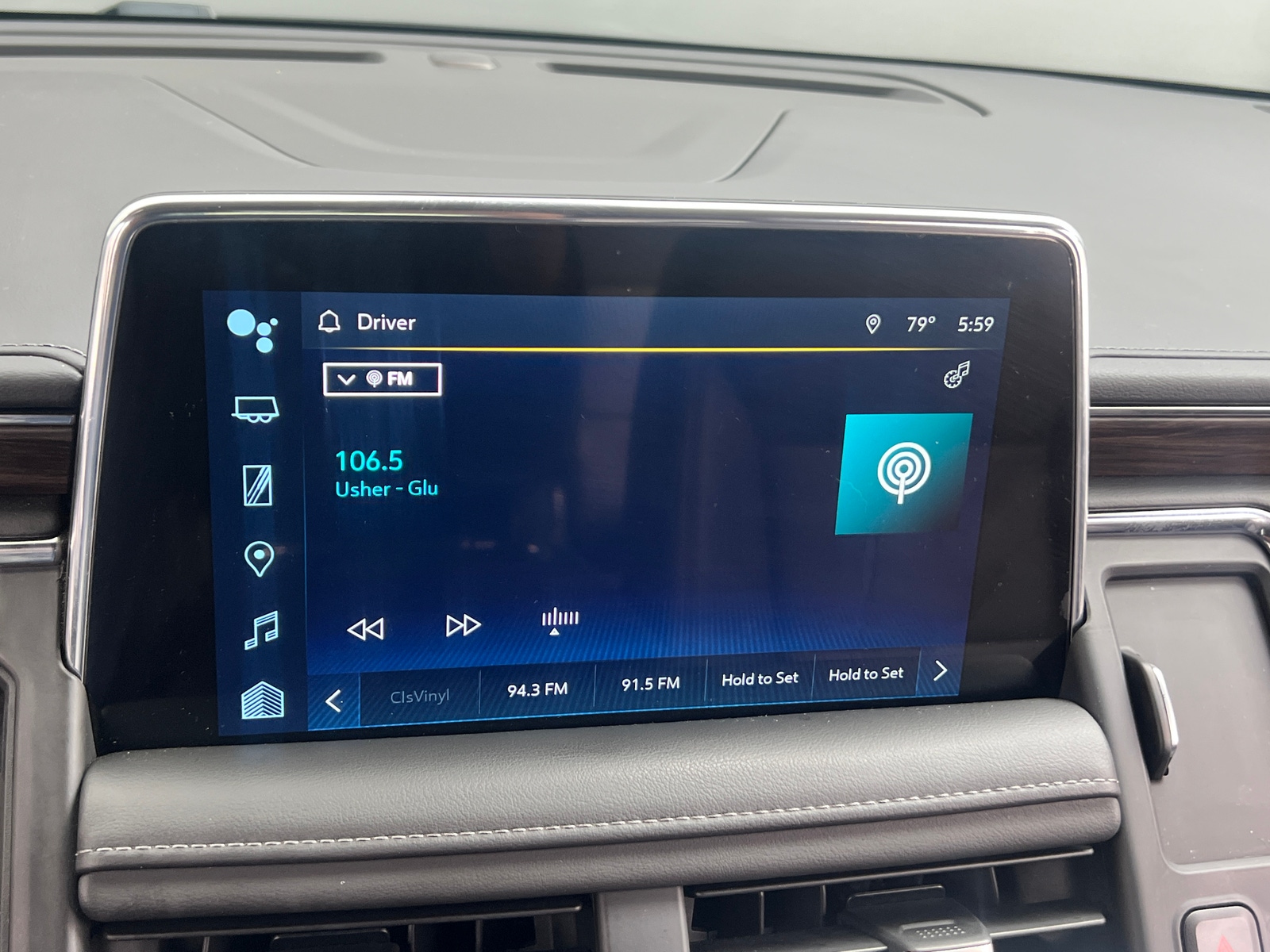 Thumbnail: 2022 Chevrolet Suburban - 3