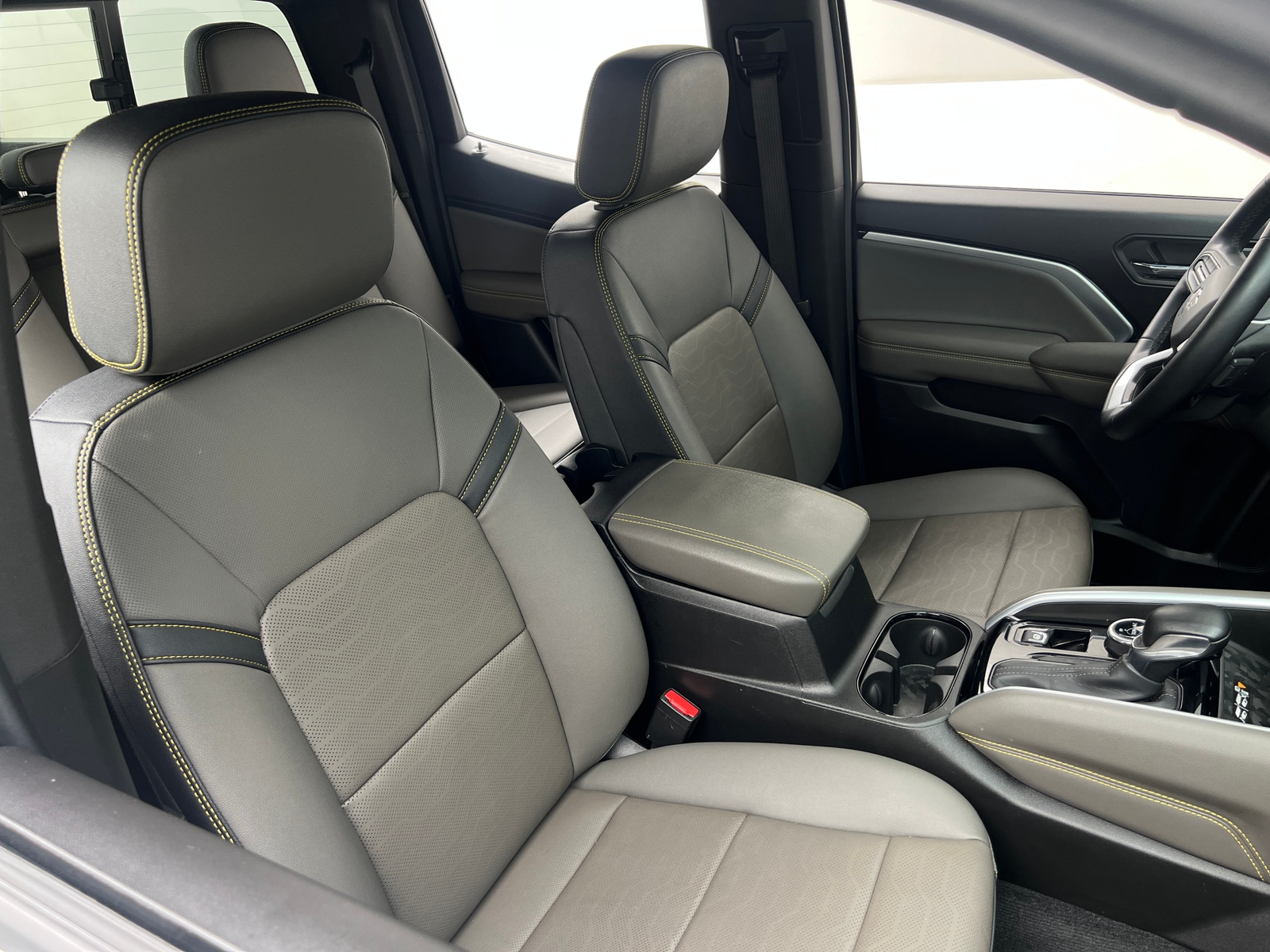 Thumbnail: 2024 Chevrolet Colorado - 2