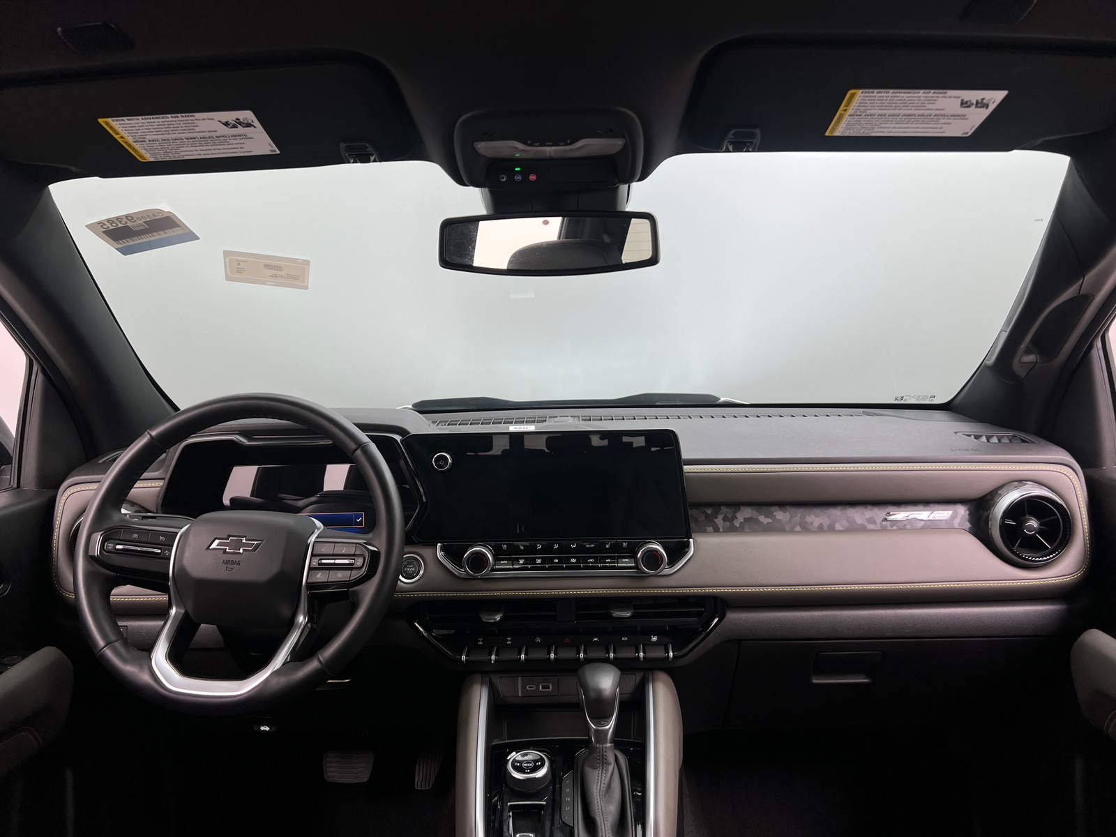 Thumbnail: 2024 Chevrolet Colorado - 3