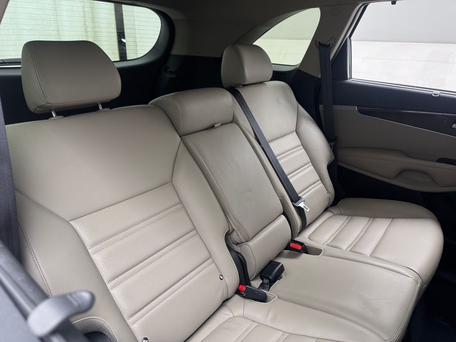 Thumbnail: 2016 Kia Sorento - 5