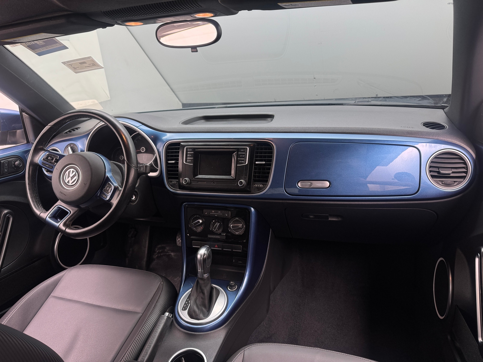 Thumbnail: 2019 Volkswagen Beetle - 2