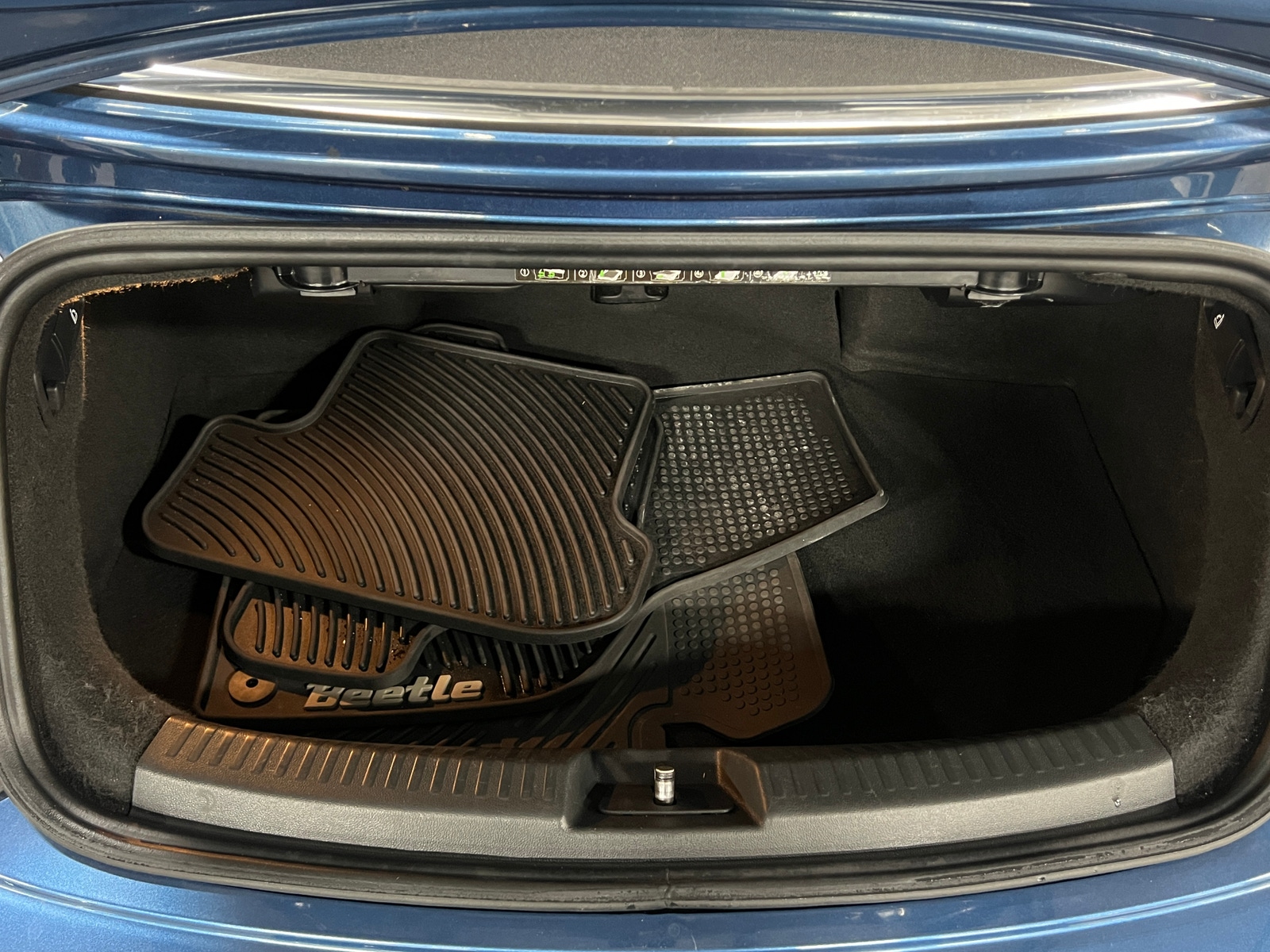 Thumbnail: 2019 Volkswagen Beetle - 6