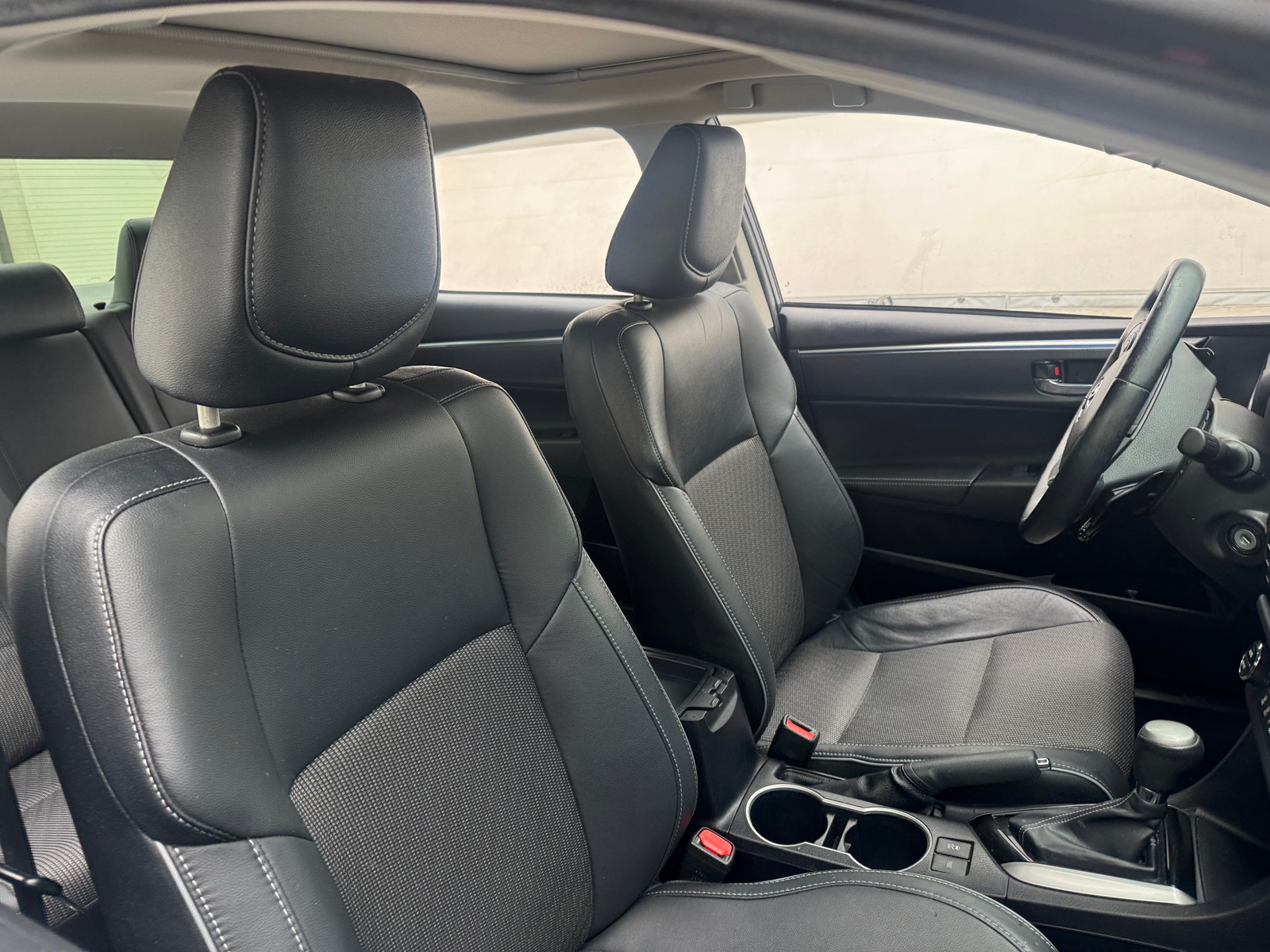 Thumbnail: 2014 Toyota Corolla - 2