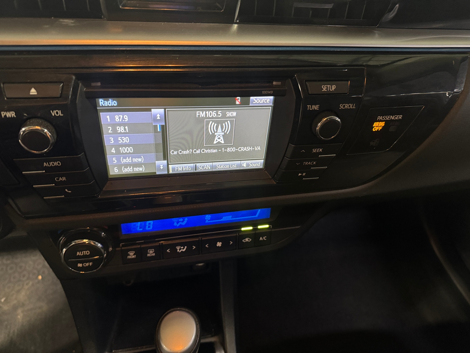 Thumbnail: 2014 Toyota Corolla - 4