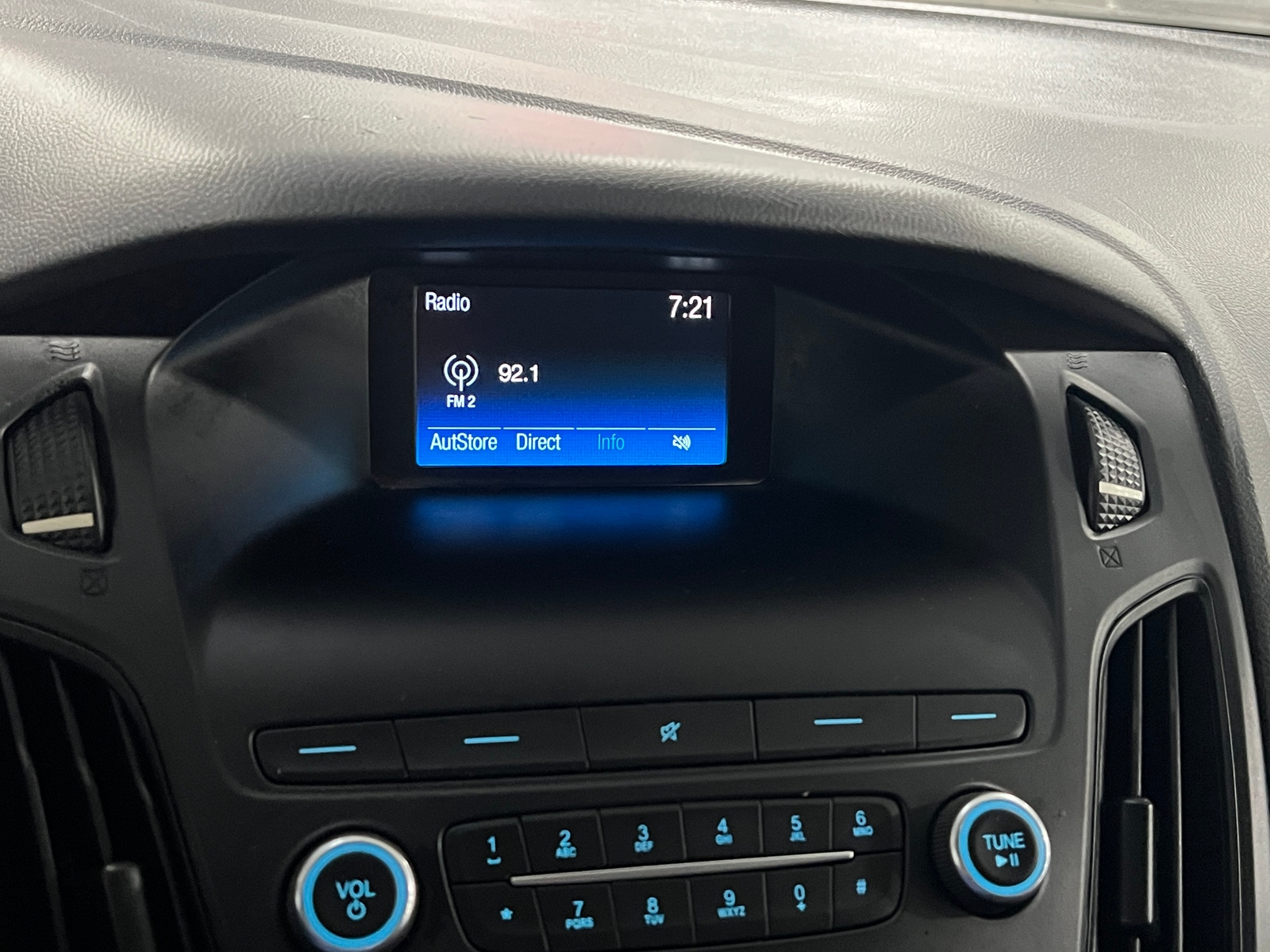 Thumbnail: 2018 Ford Focus - 4