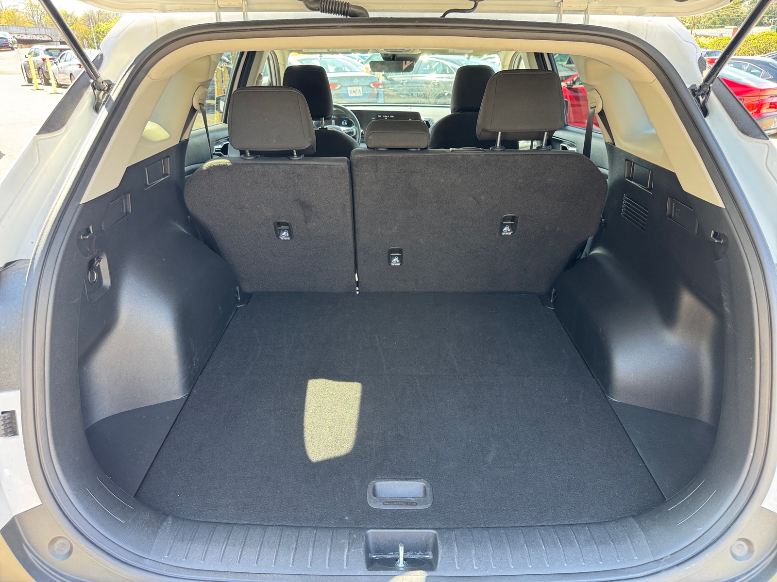 Thumbnail: 2025 Kia Sportage - 5