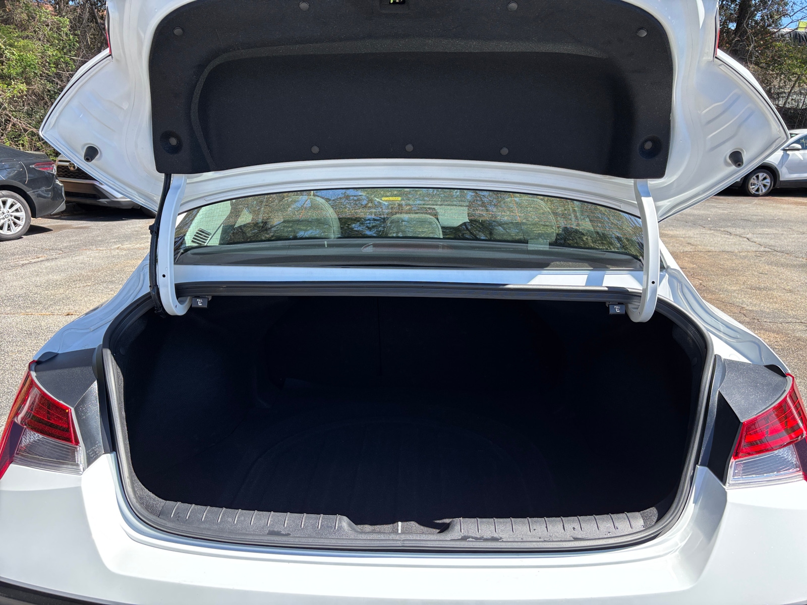 Thumbnail: 2025 Hyundai Elantra - 6