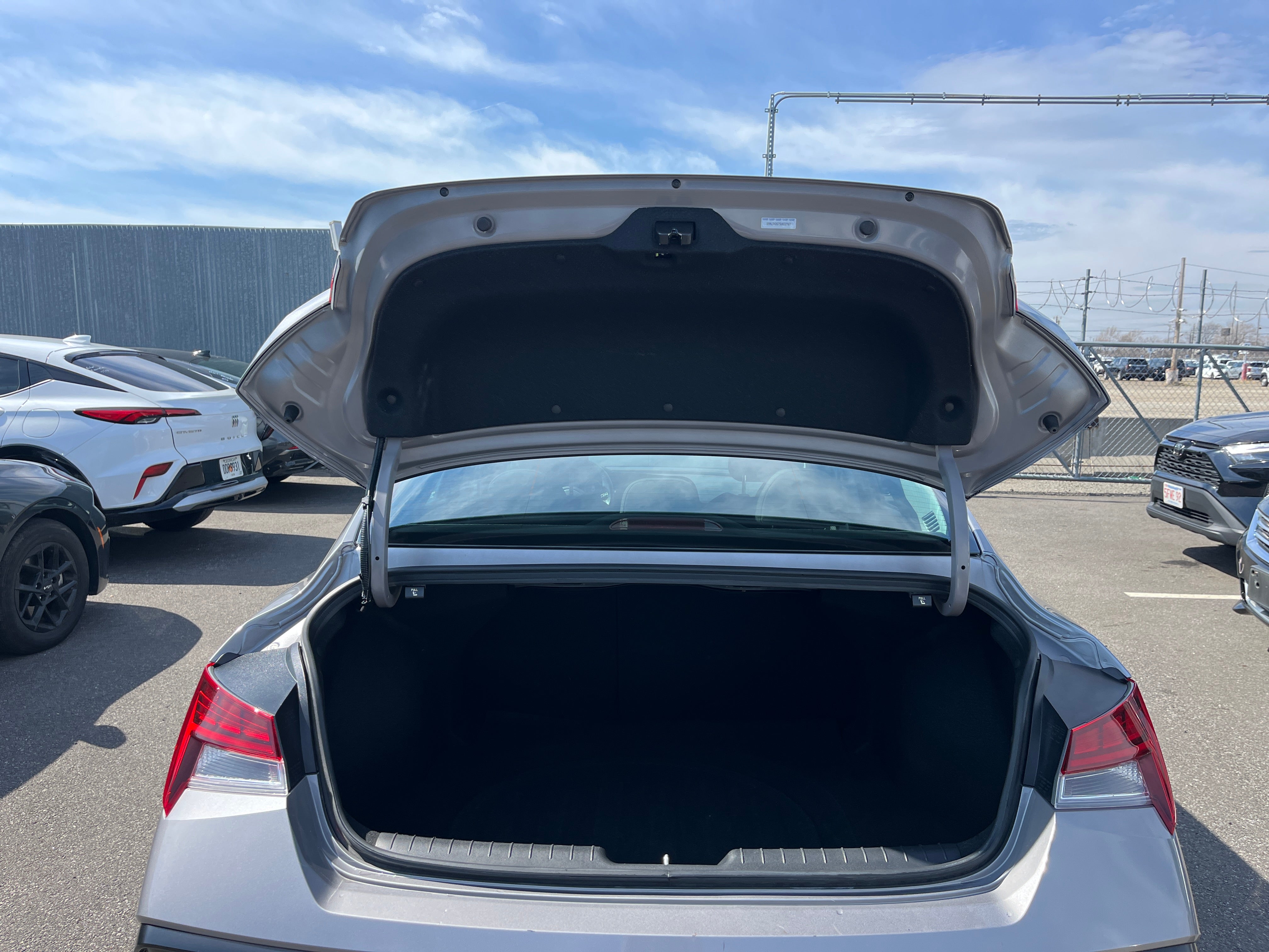 Thumbnail: 2025 Hyundai Elantra - 6