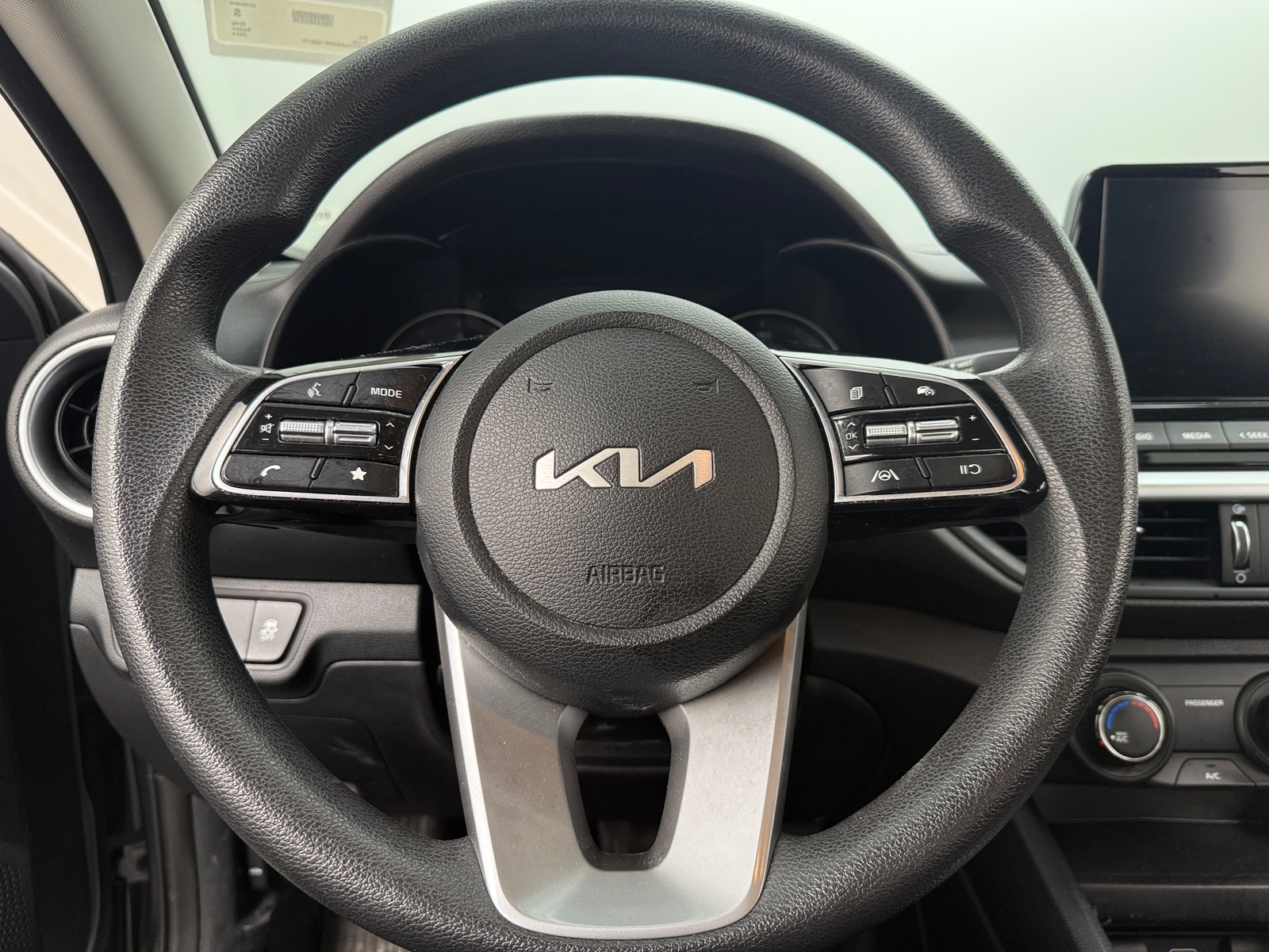 Thumbnail: 2024 Kia Forte - 5