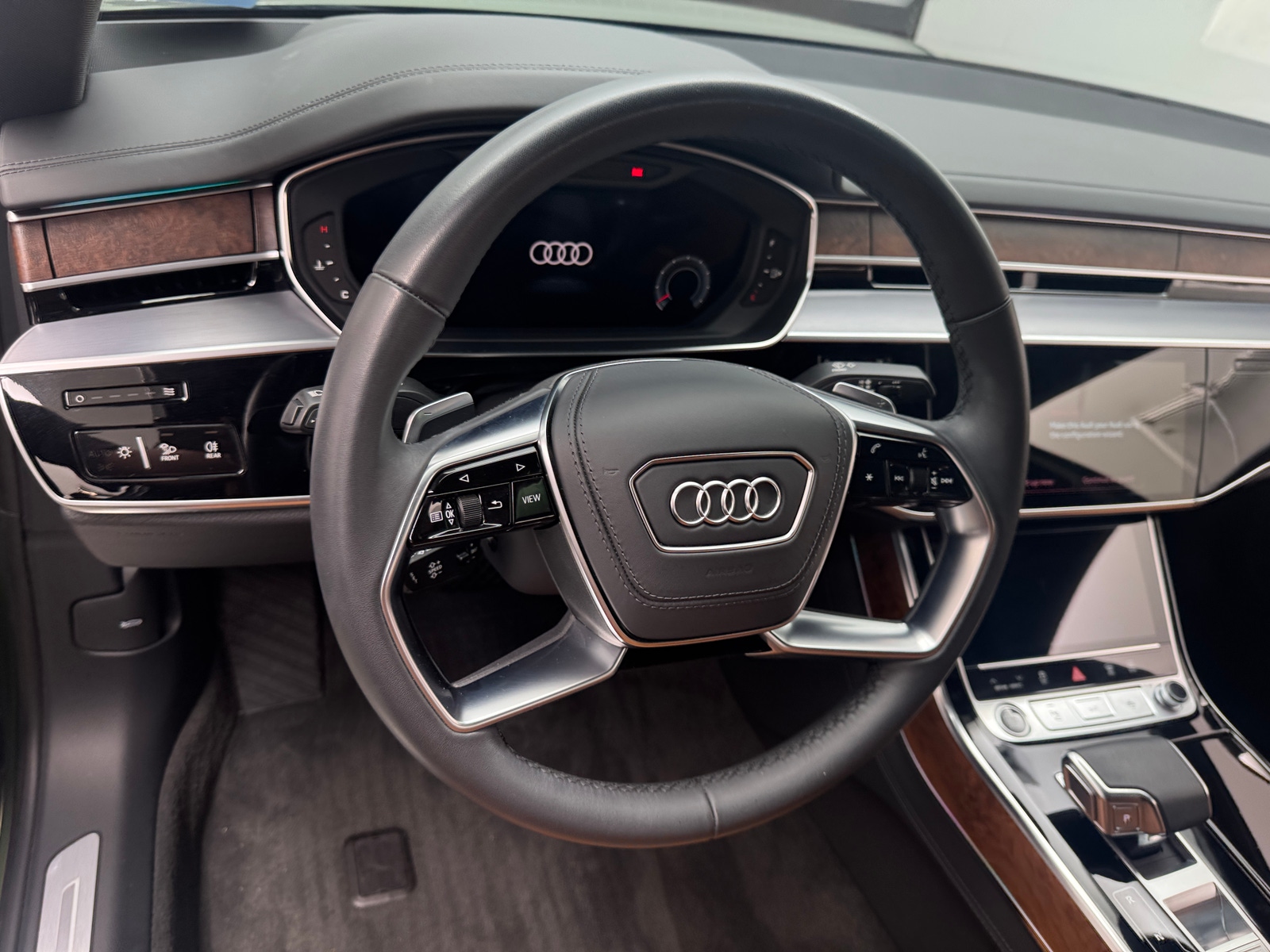 Thumbnail: 2023 Audi A8 - 4