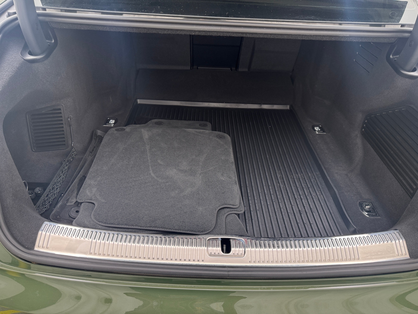 Thumbnail: 2023 Audi A8 - 6