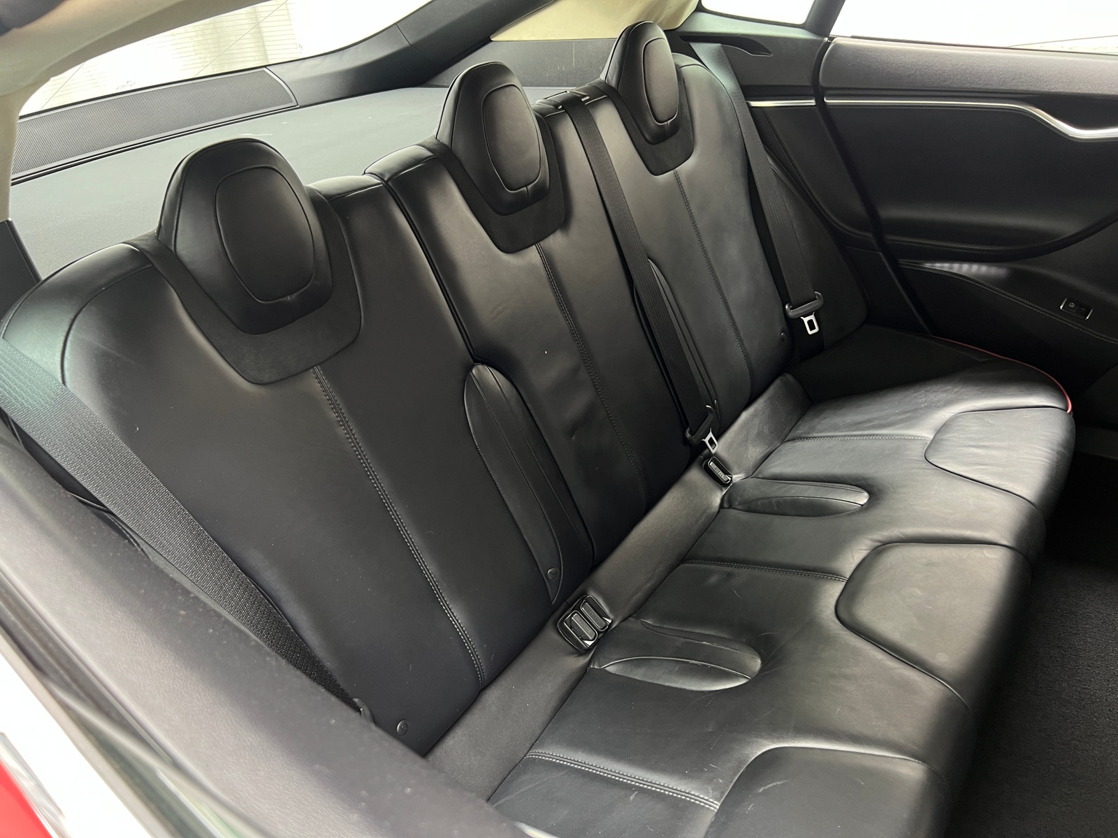 Thumbnail: 2014 Tesla Model S - 5