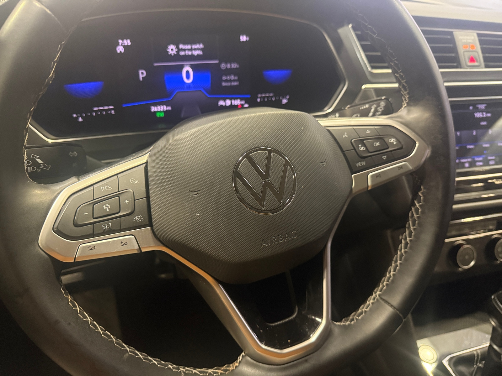 Thumbnail: 2023 Volkswagen Tiguan - 5