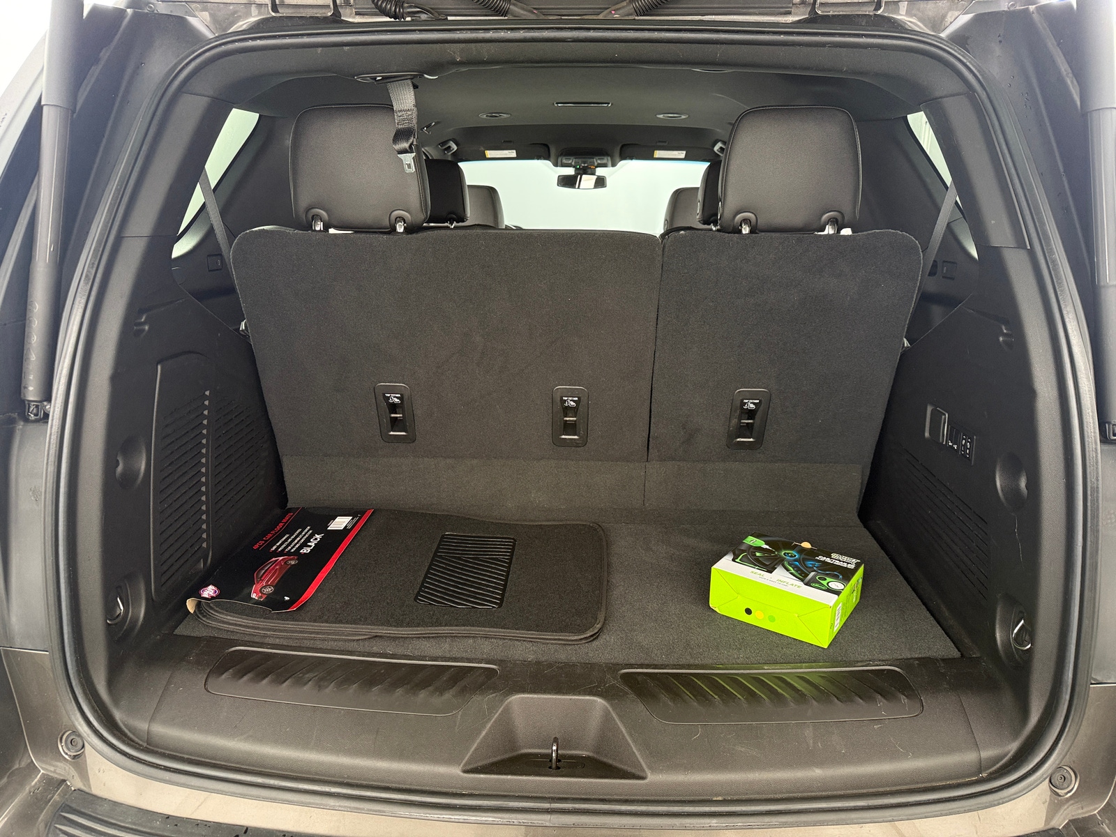 Thumbnail: 2021 Chevrolet Tahoe - 6