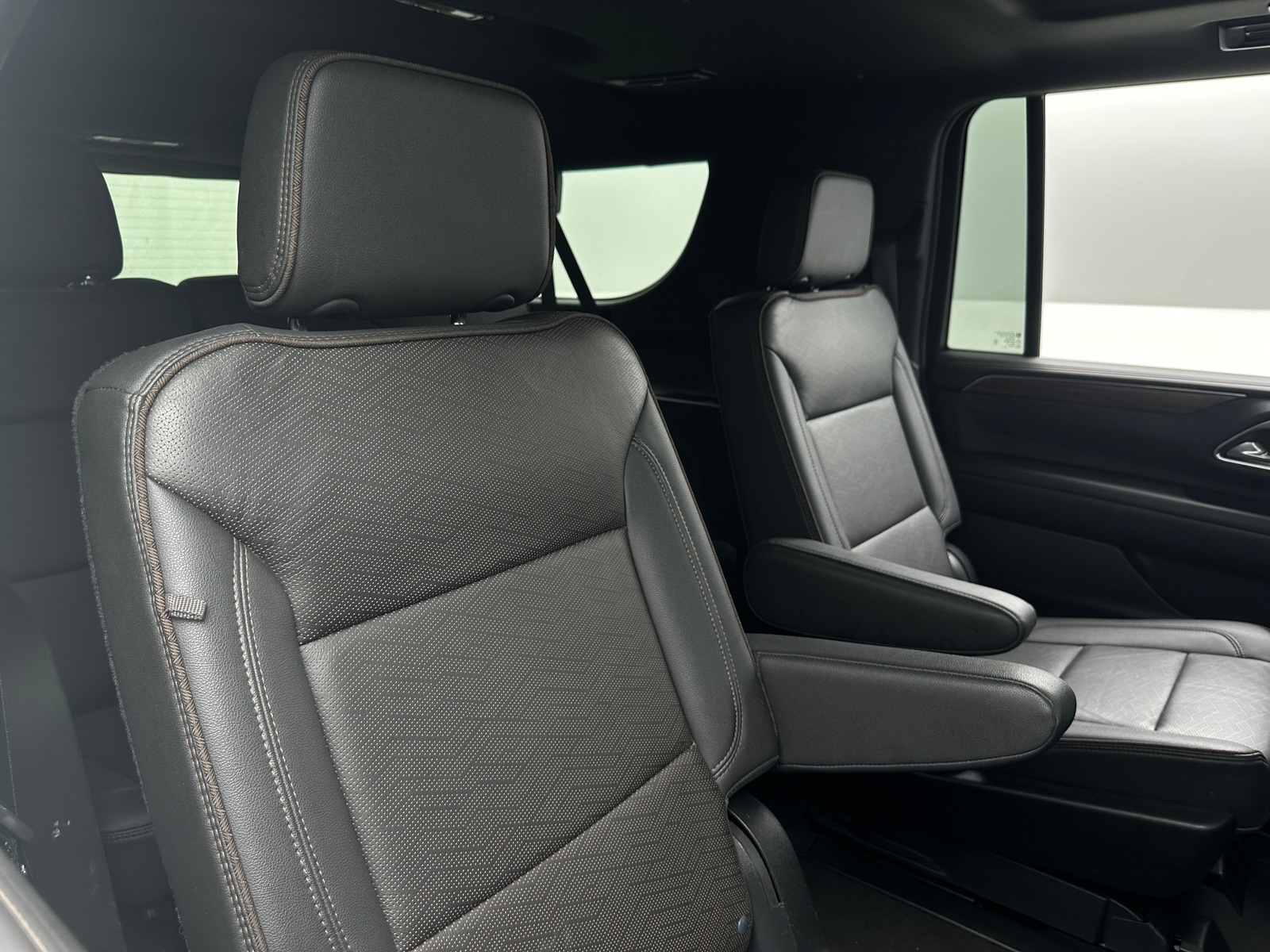 Thumbnail: 2021 Chevrolet Suburban - 5