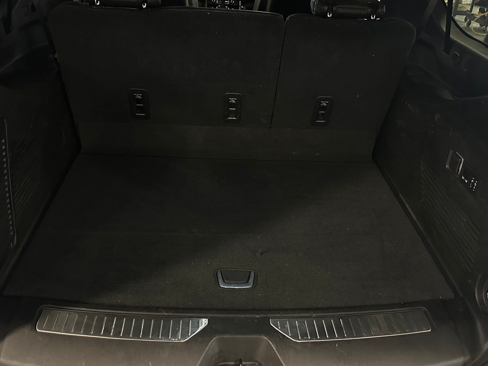 Thumbnail: 2021 Chevrolet Suburban - 6