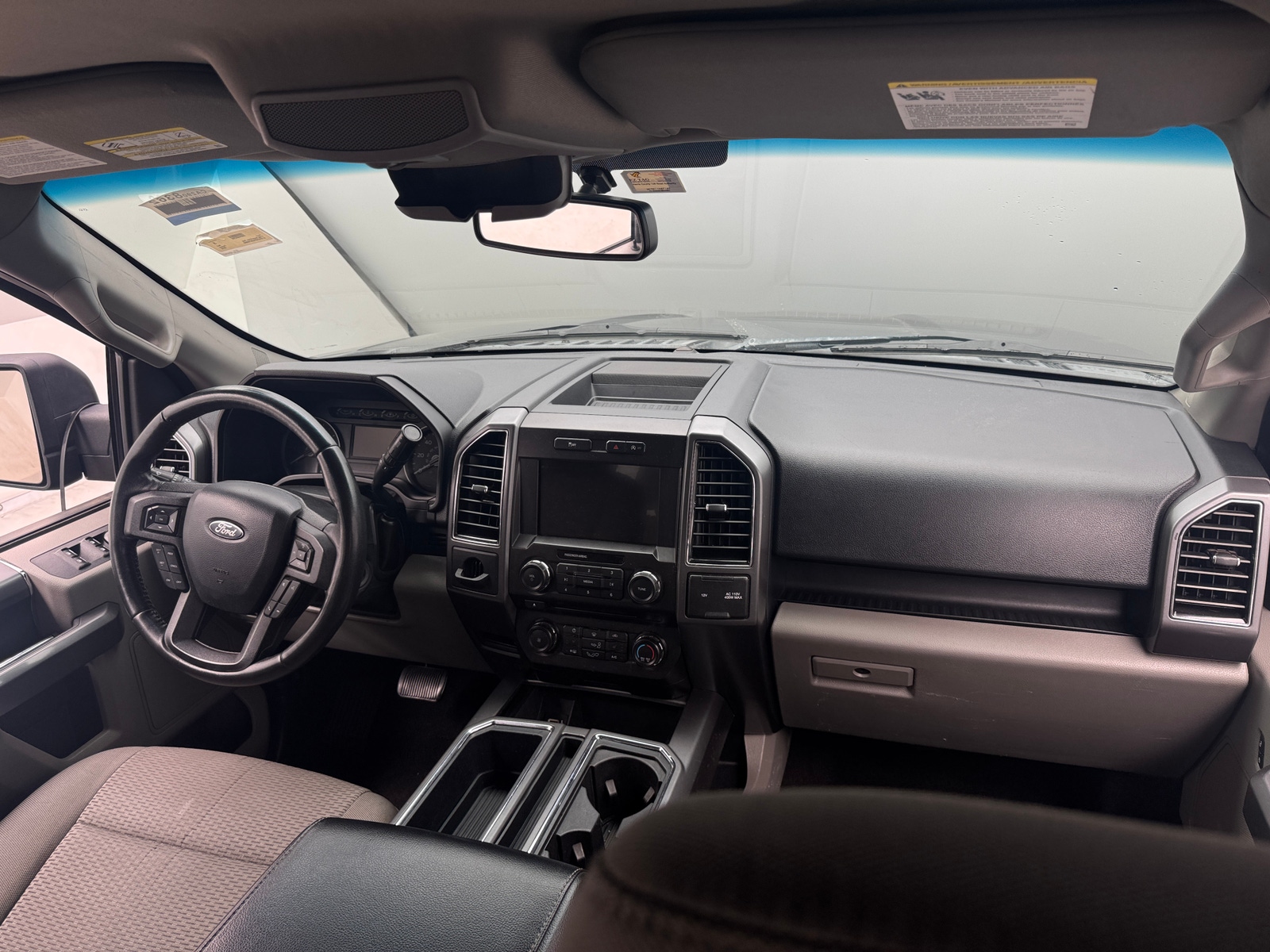 Thumbnail: 2018 Ford Econoline - 3