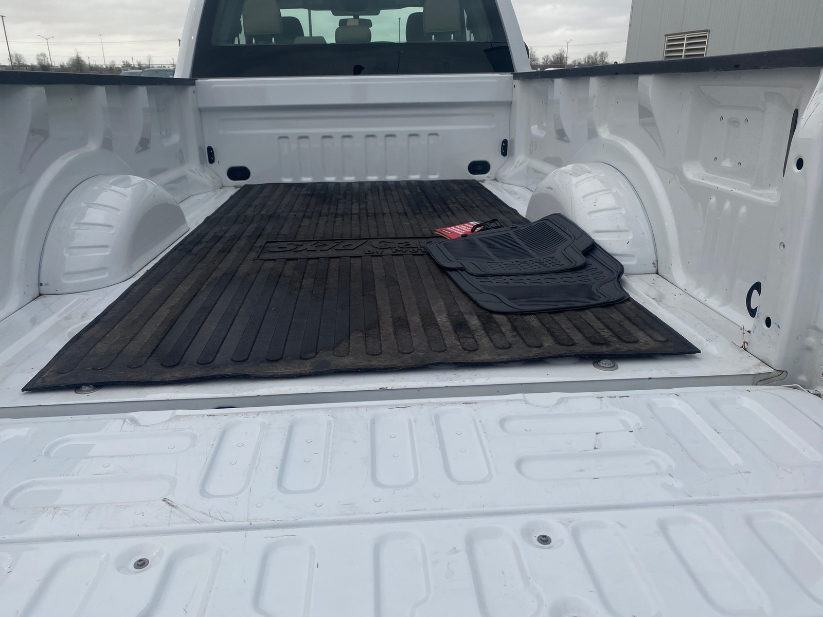 Thumbnail: 2019 Ford Econoline - 7