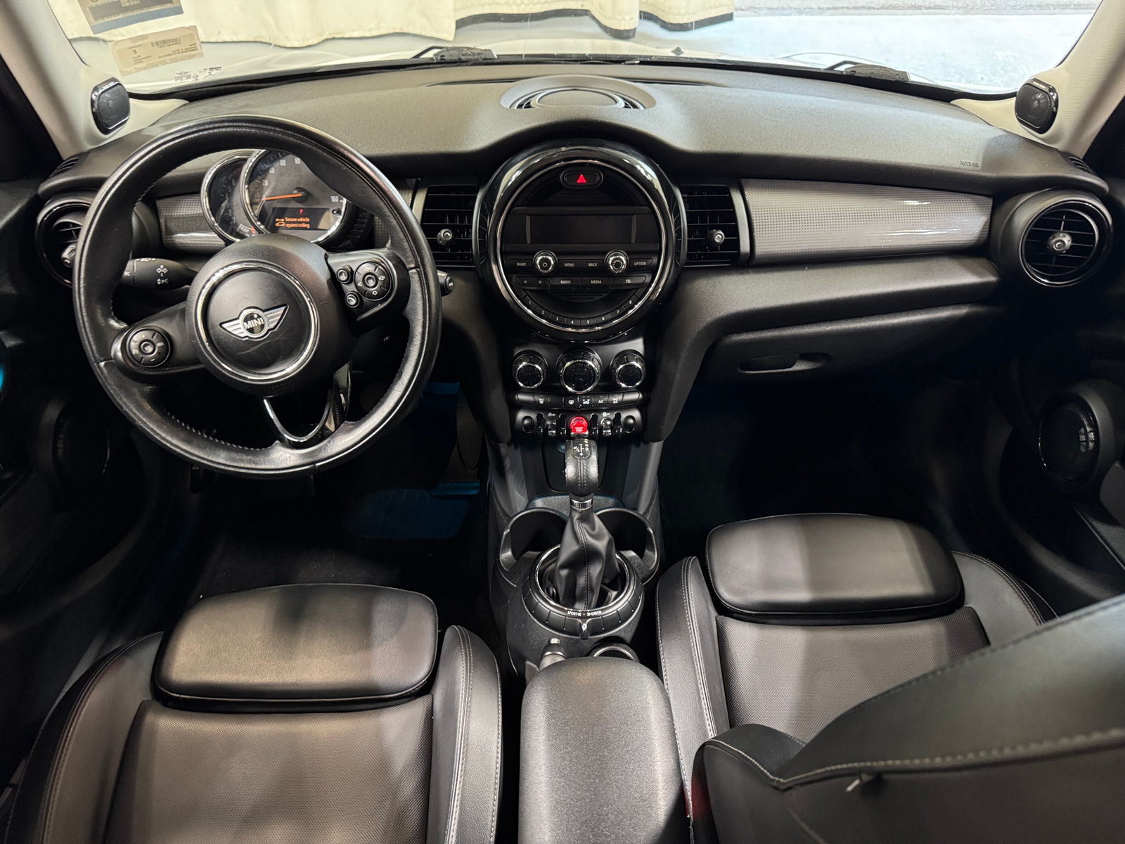 Thumbnail: 2015 MINI Cooper Hardtop - 2