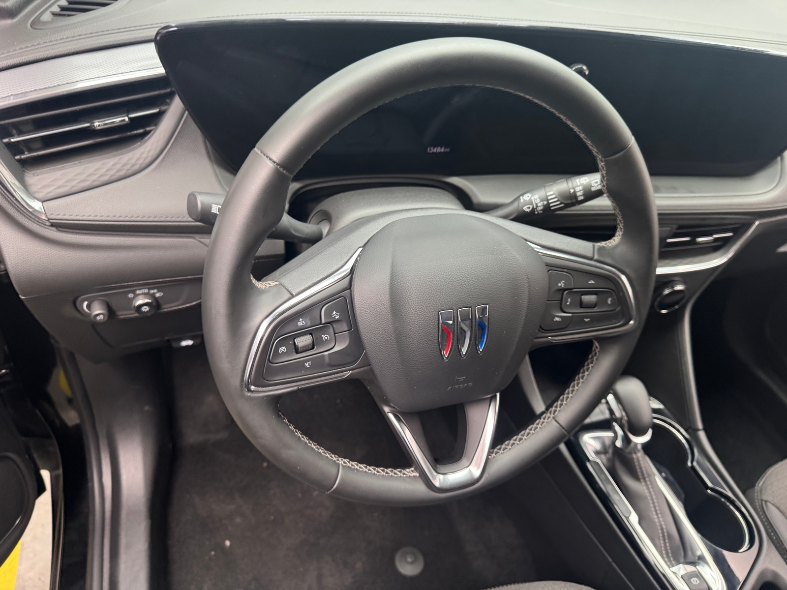 Thumbnail: 2025 Buick Encore GX - 5