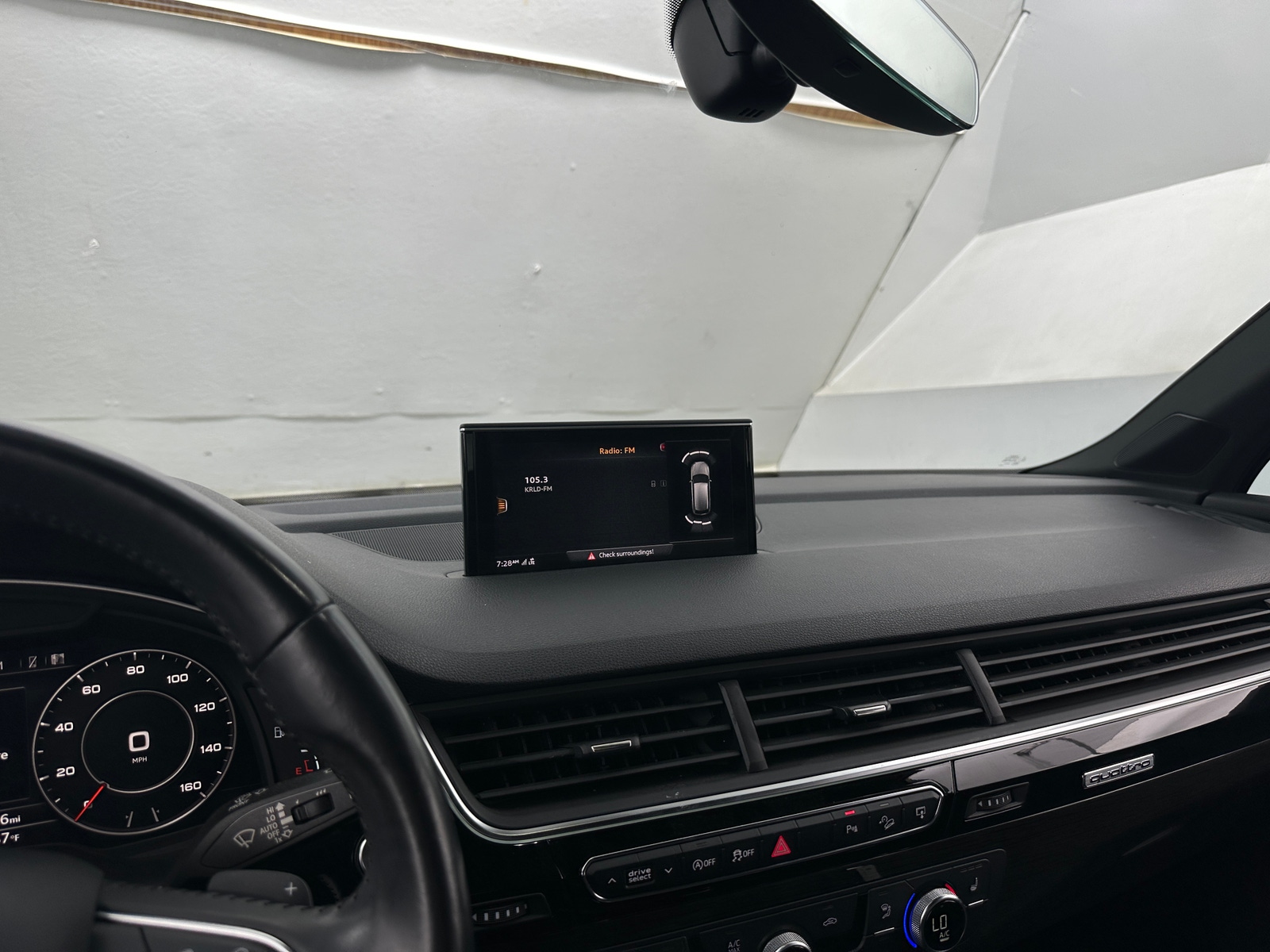 Thumbnail: 2017 Audi Q7 - 3