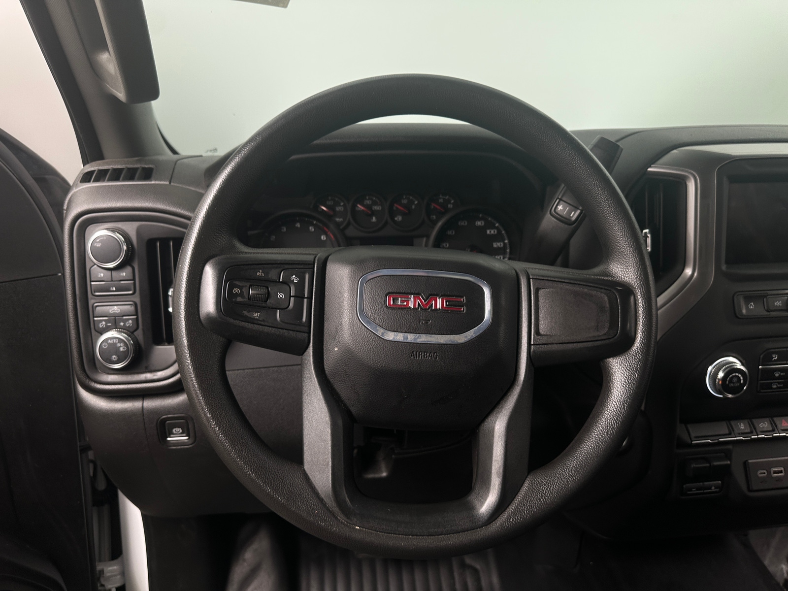 Thumbnail: 2024 GMC Sierra 2500 - 5