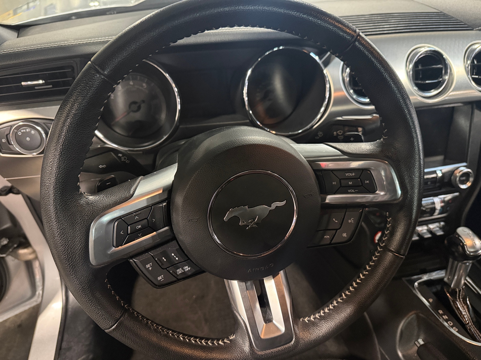 Thumbnail: 2015 Ford Mustang - 4