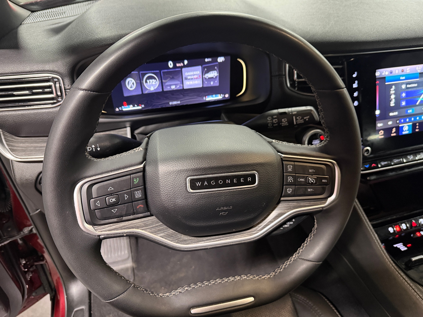 Thumbnail: 2024 Jeep Wagoneer - 4