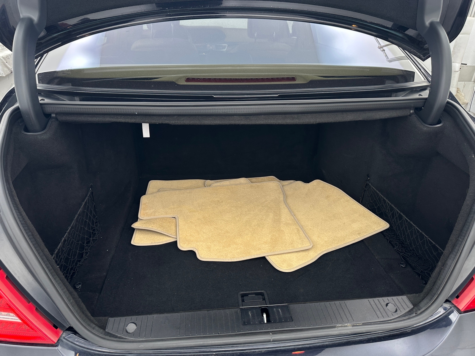 Thumbnail: 2010 Mercedes-Benz S-Class - 6