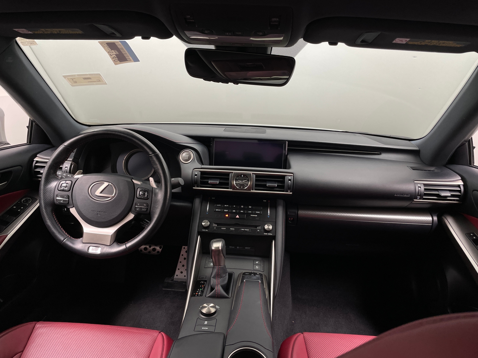 Thumbnail: 2017 Lexus IS - 2