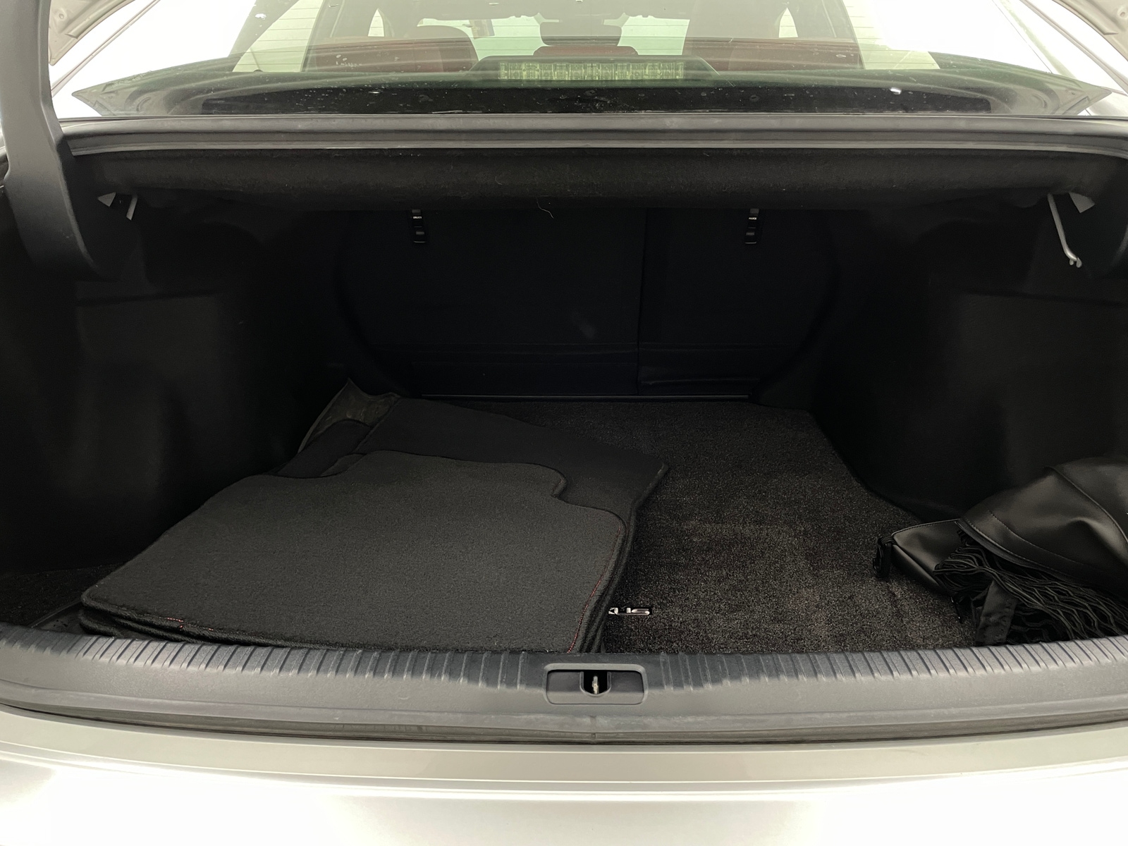 Thumbnail: 2017 Lexus IS - 6