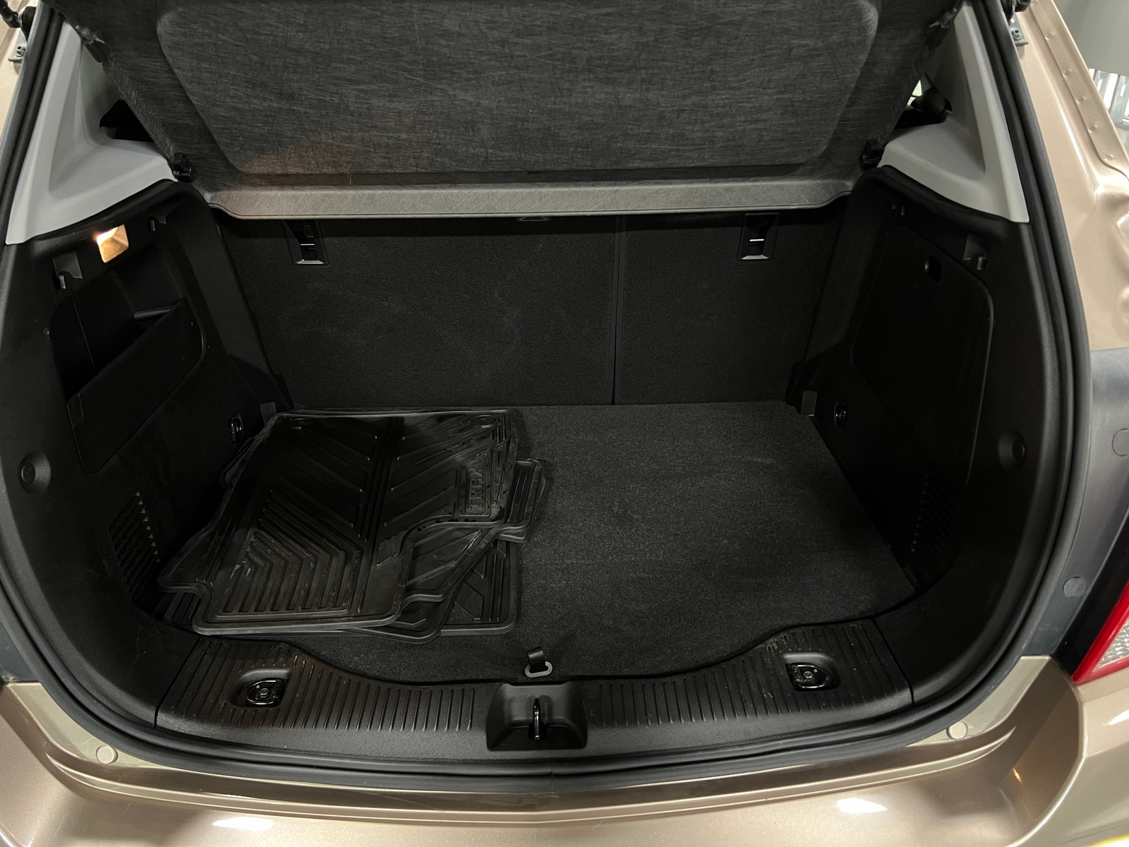 Thumbnail: 2018 Chevrolet Trax - 7