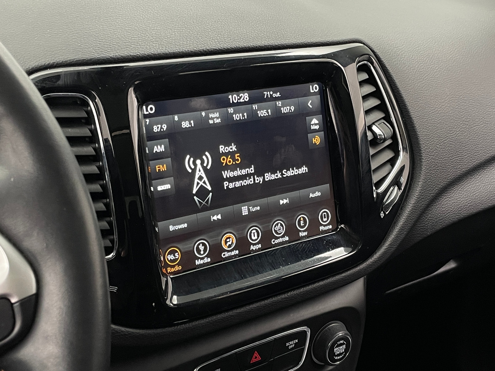 Thumbnail: 2018 Jeep Compass - 3