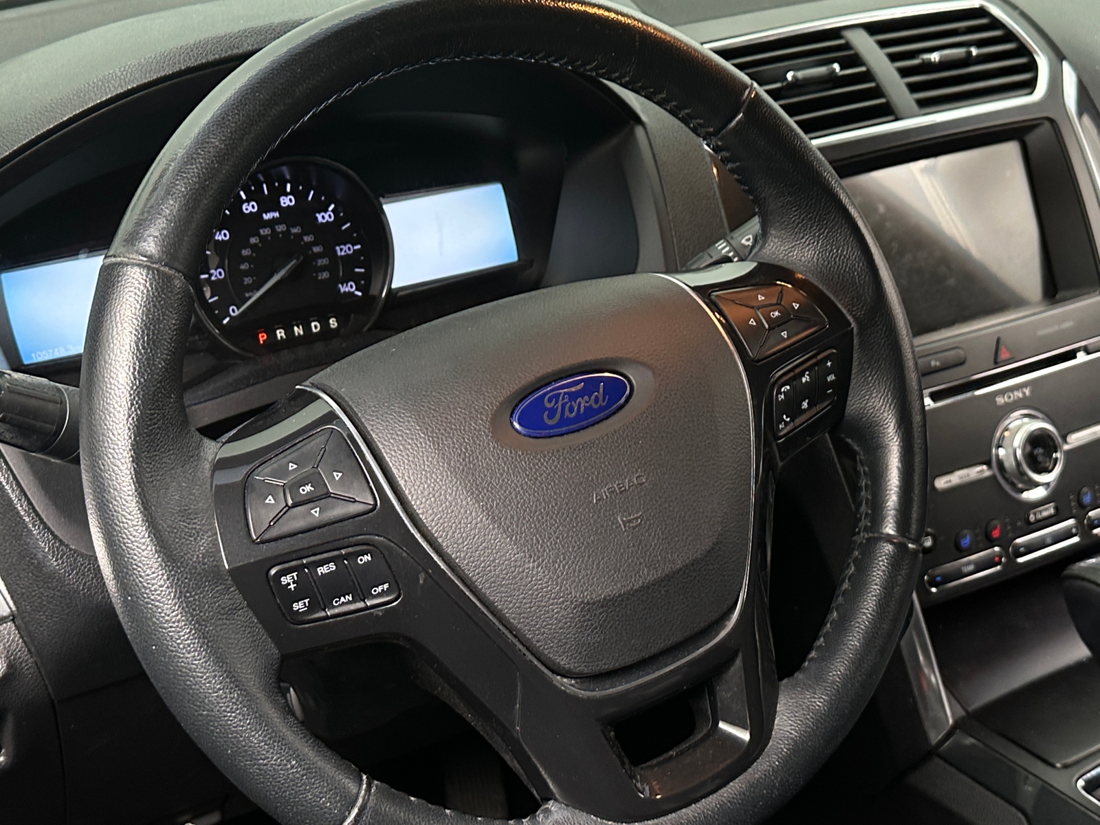 Thumbnail: 2017 Ford Explorer - 4