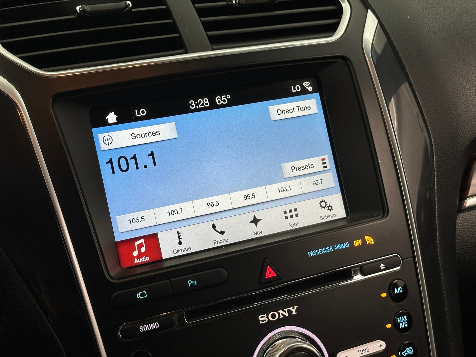 Thumbnail: 2017 Ford Explorer - 3