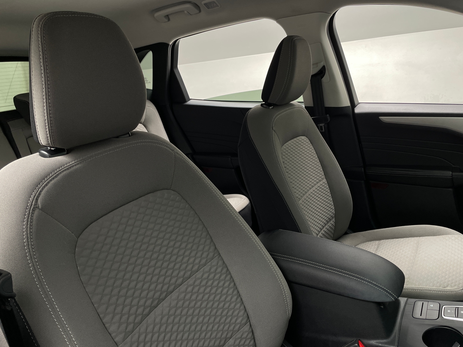 Thumbnail: 2021 Ford Escape - 2