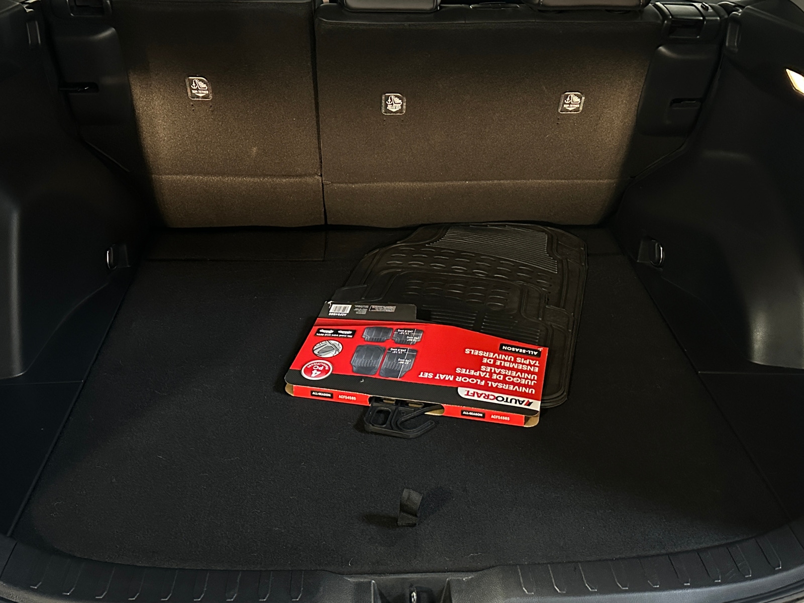 Thumbnail: 2019 Toyota RAV4 - 6