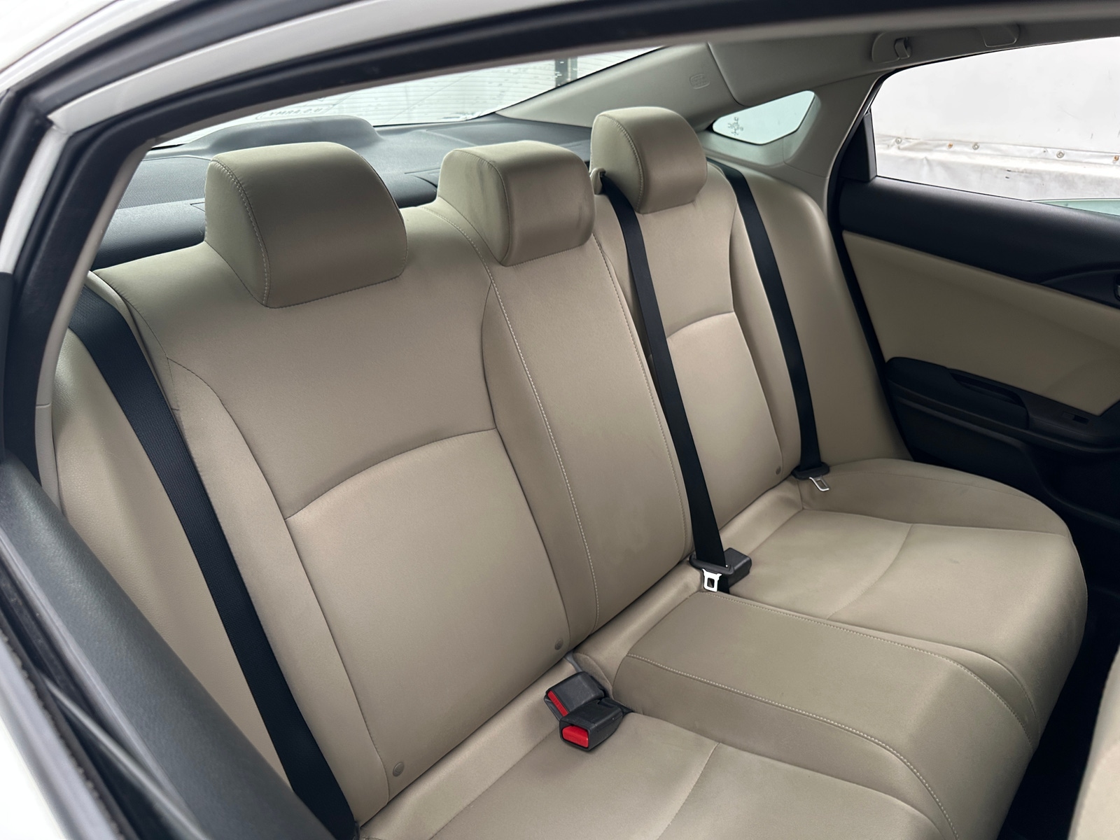 Thumbnail: 2016 Honda Civic - 6