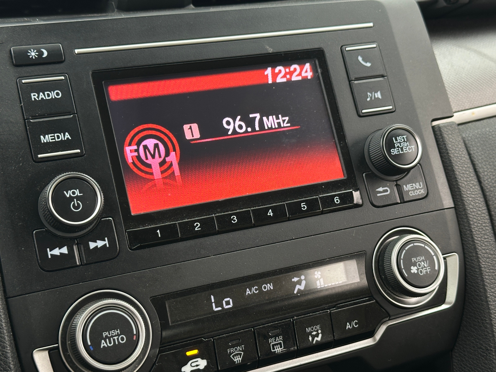 Thumbnail: 2016 Honda Civic - 4