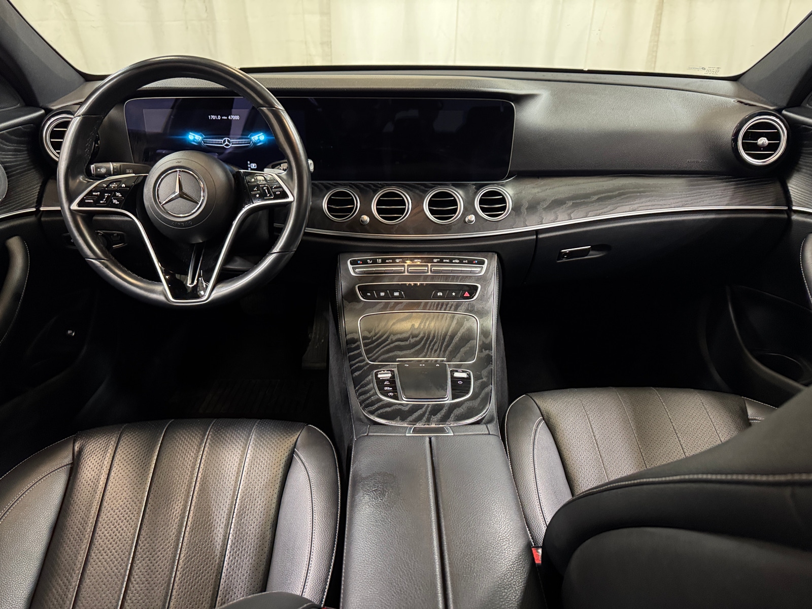 Thumbnail: 2021 Mercedes-Benz E-Class - 3