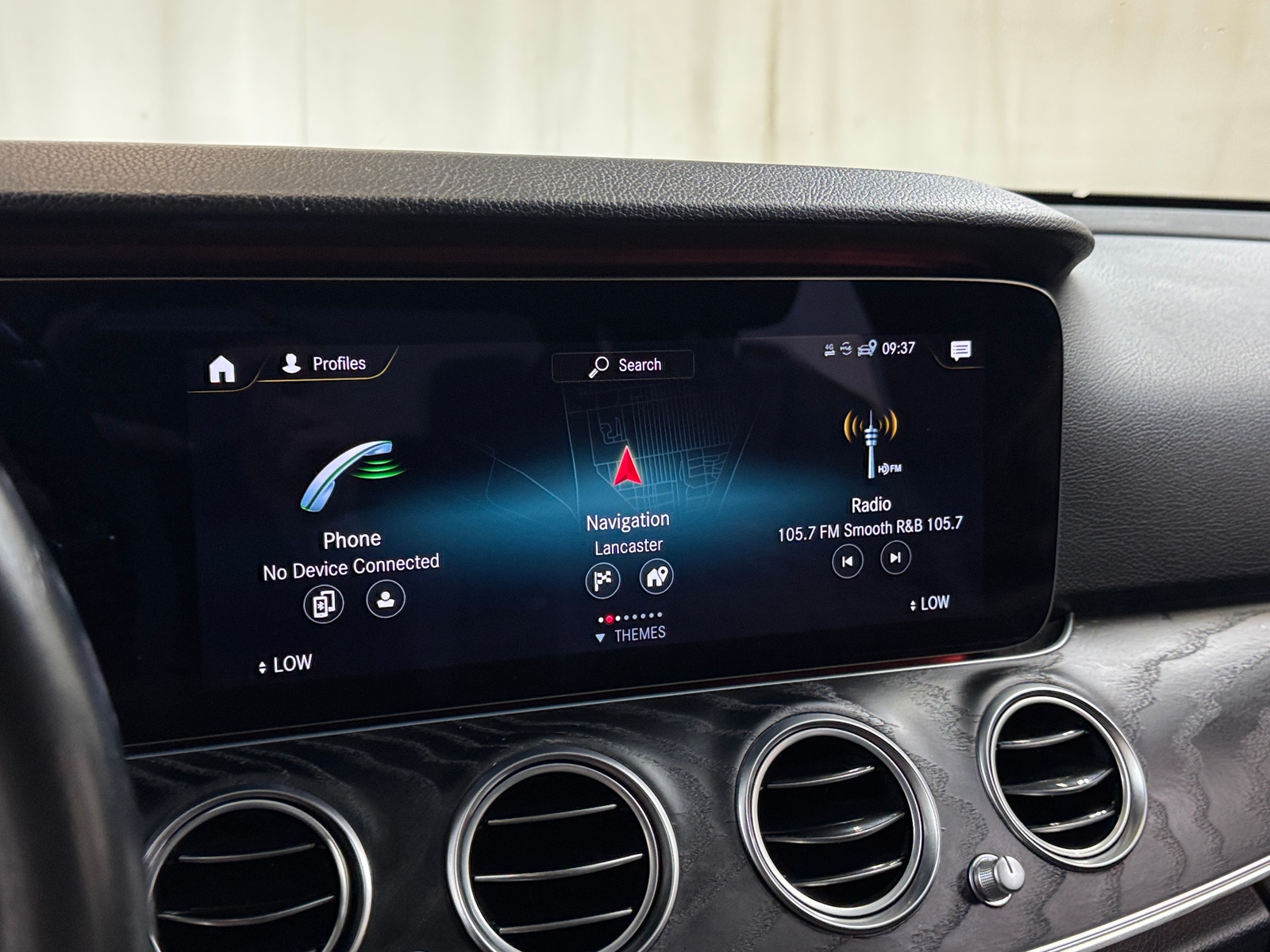 Thumbnail: 2021 Mercedes-Benz E-Class - 4