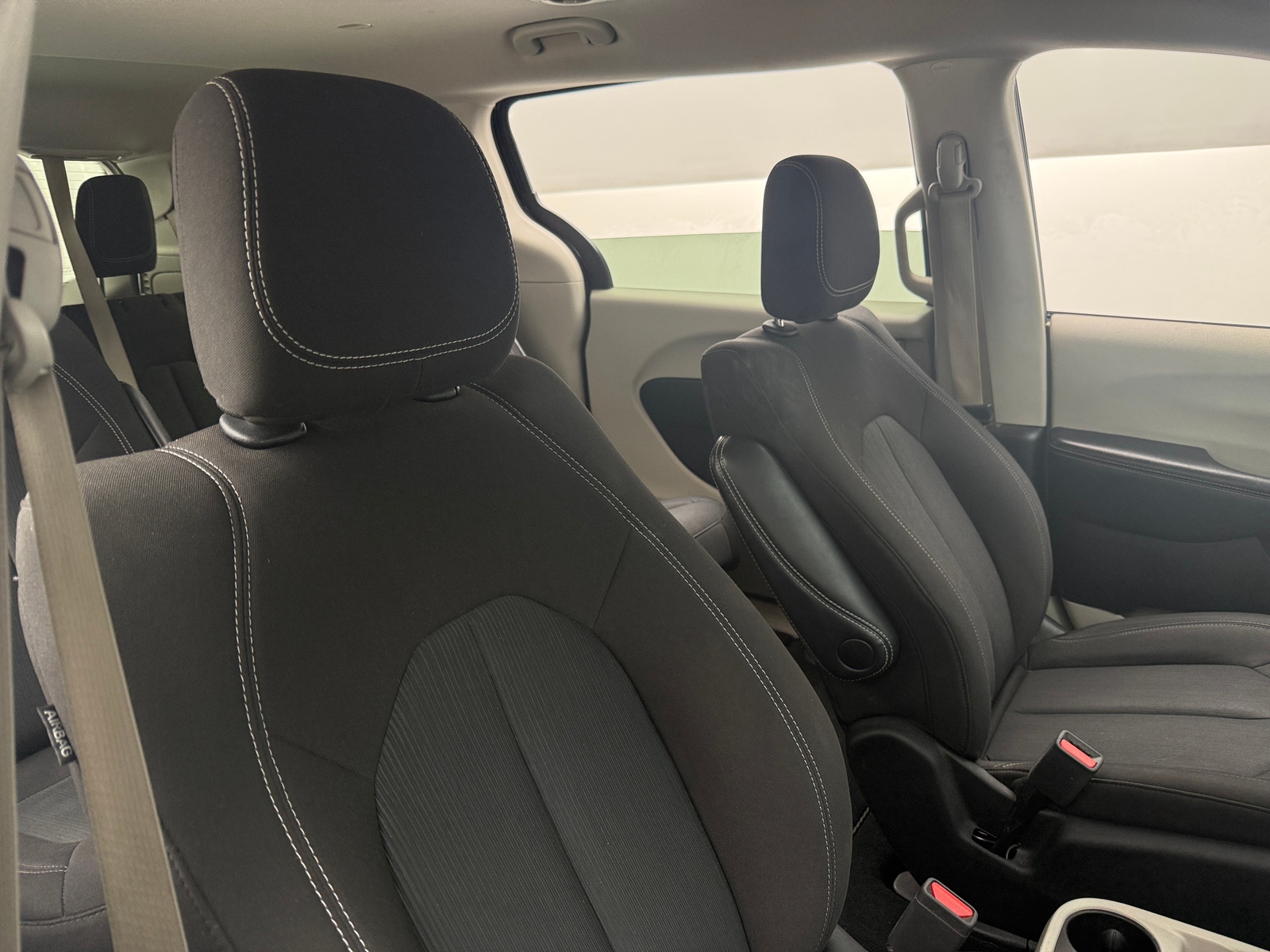 Thumbnail: 2023 Chrysler Voyager - 2