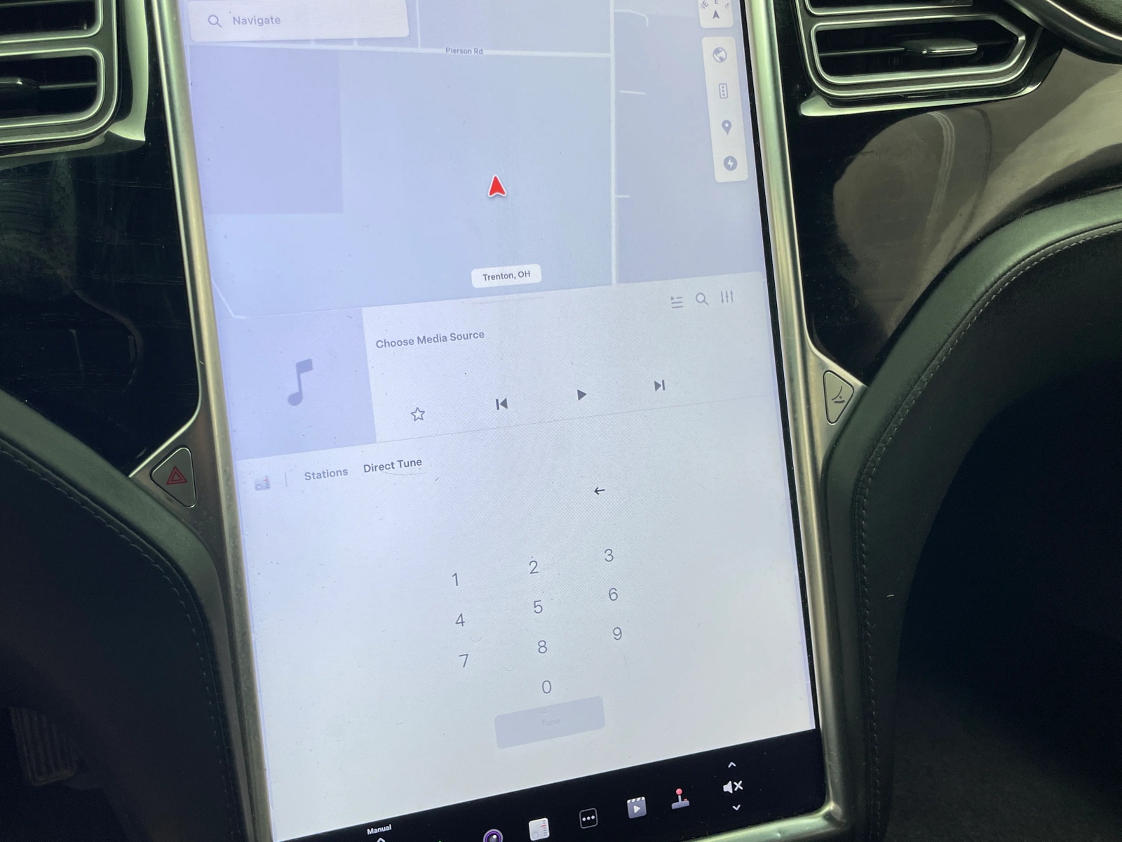 Thumbnail: 2016 Tesla Model S - 3