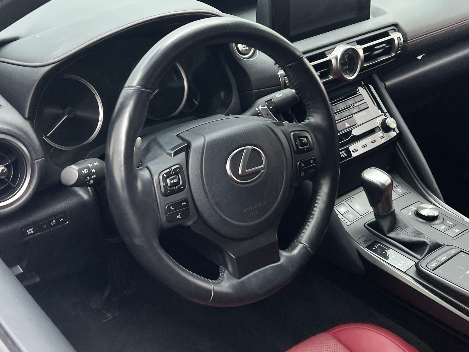 Thumbnail: 2022 Lexus IS - 4