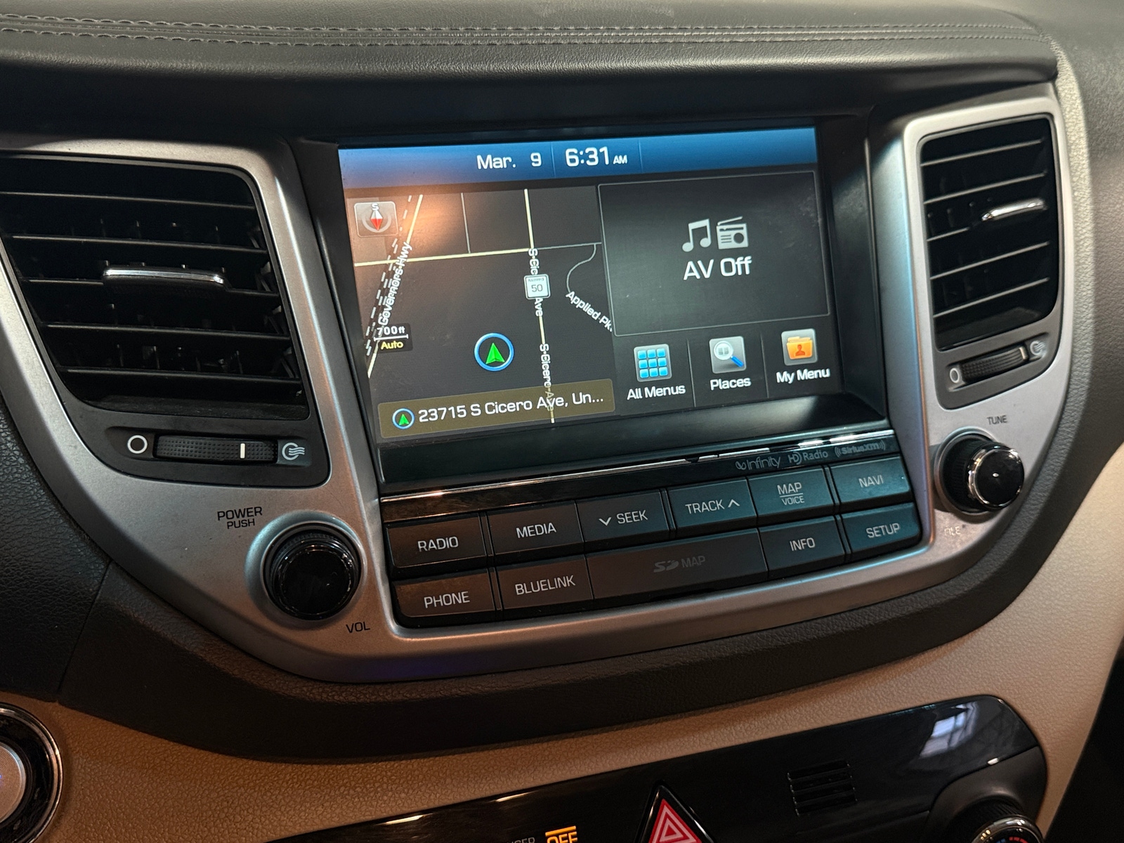 Thumbnail: 2017 Hyundai Tucson - 3