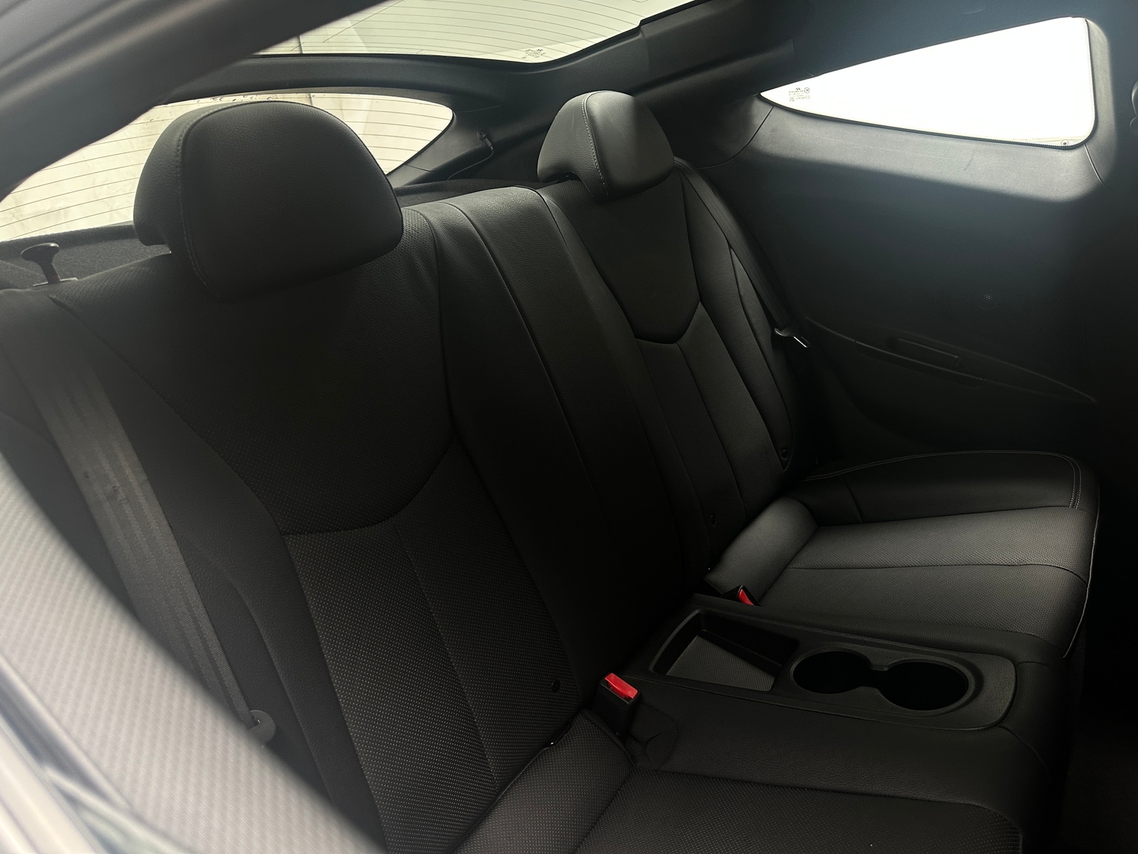 Thumbnail: 2016 Hyundai Veloster - 5