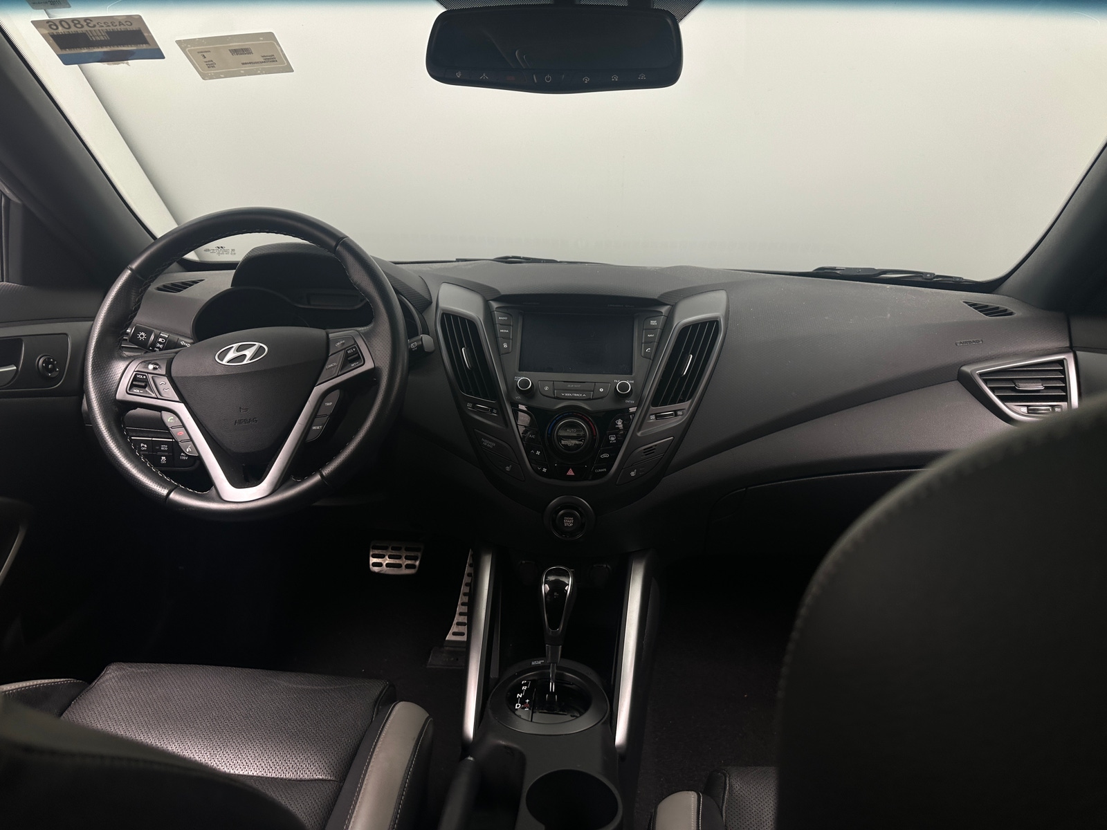 Thumbnail: 2016 Hyundai Veloster - 2